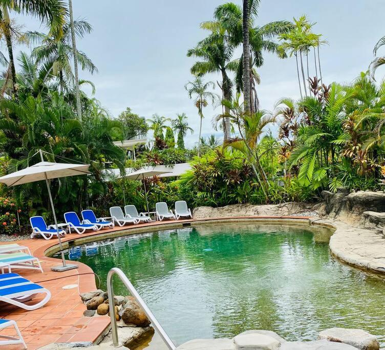 Wanderlust - Little Slice Of Heaven On Macrossan Str Apartment Port Douglas Exterior photo